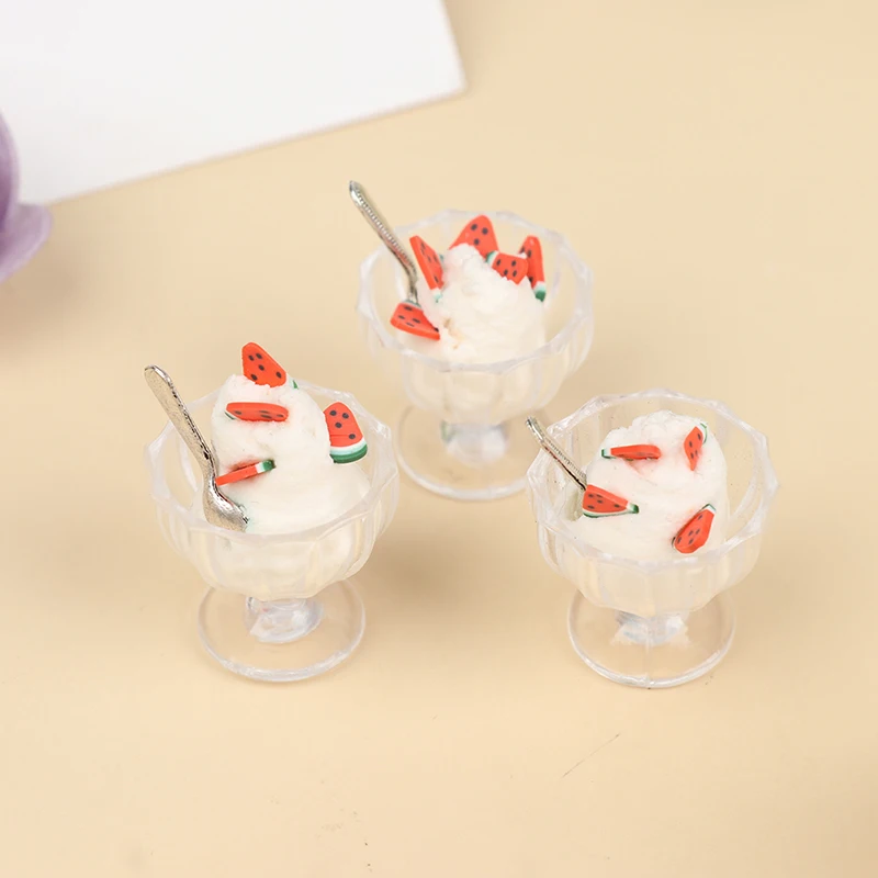 Модель детской чашки для мороженого, 1 шт., ролевая игра, мини кукла для еды, аксессуары, подходит для игрового домика, Миниатюрная игрушка для кукольного домика
Модель детской чашки для мороженого, 1 шт., ролевая игра, мини кукла для еды, аксессуары, подходит для игрового домика, Миниатюрная игрушка для кукольного домика