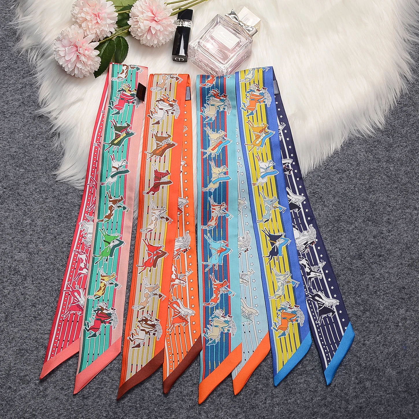 Women's Bandana scarf women luxury Brand Designer Hair Scarf Handkerchief Really Silk scarf Headscarf Silk Scarves Fashion hijab
Women's Bandana scarf women luxury Brand Designer Hair Scarf Handkerchief Really Silk scarf Headscarf Silk Scarves Fashion hijab