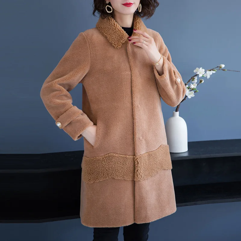 Winter Women High Quality faux lambswool Fur OverCoats Luxury long casual Thick Warm Plus Size Female 2019 khaki free ship
Winter Women High Quality faux lambswool Fur OverCoats Luxury long casual Thick Warm Plus Size Female 2019 khaki free ship