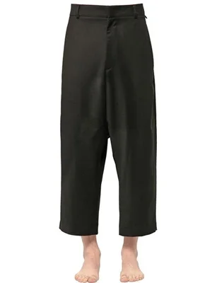 New European and American dark tide low crotch straight leg wide 9 minutes of men and women with the same style
New European and American dark tide low crotch straight leg wide 9 minutes of men and women with the same style