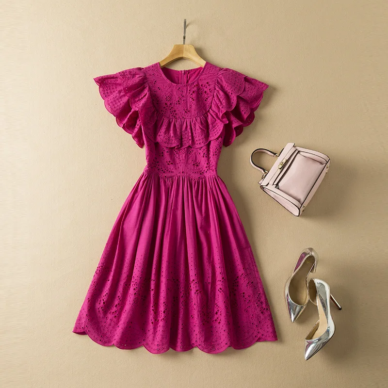 European and American women's wear spring 2022 new short sleeves Round collar Fashion hollowed-out purple dress with flounces
European and American women's wear spring 2022 new short sleeves Round collar Fashion hollowed-out purple dress with flounces