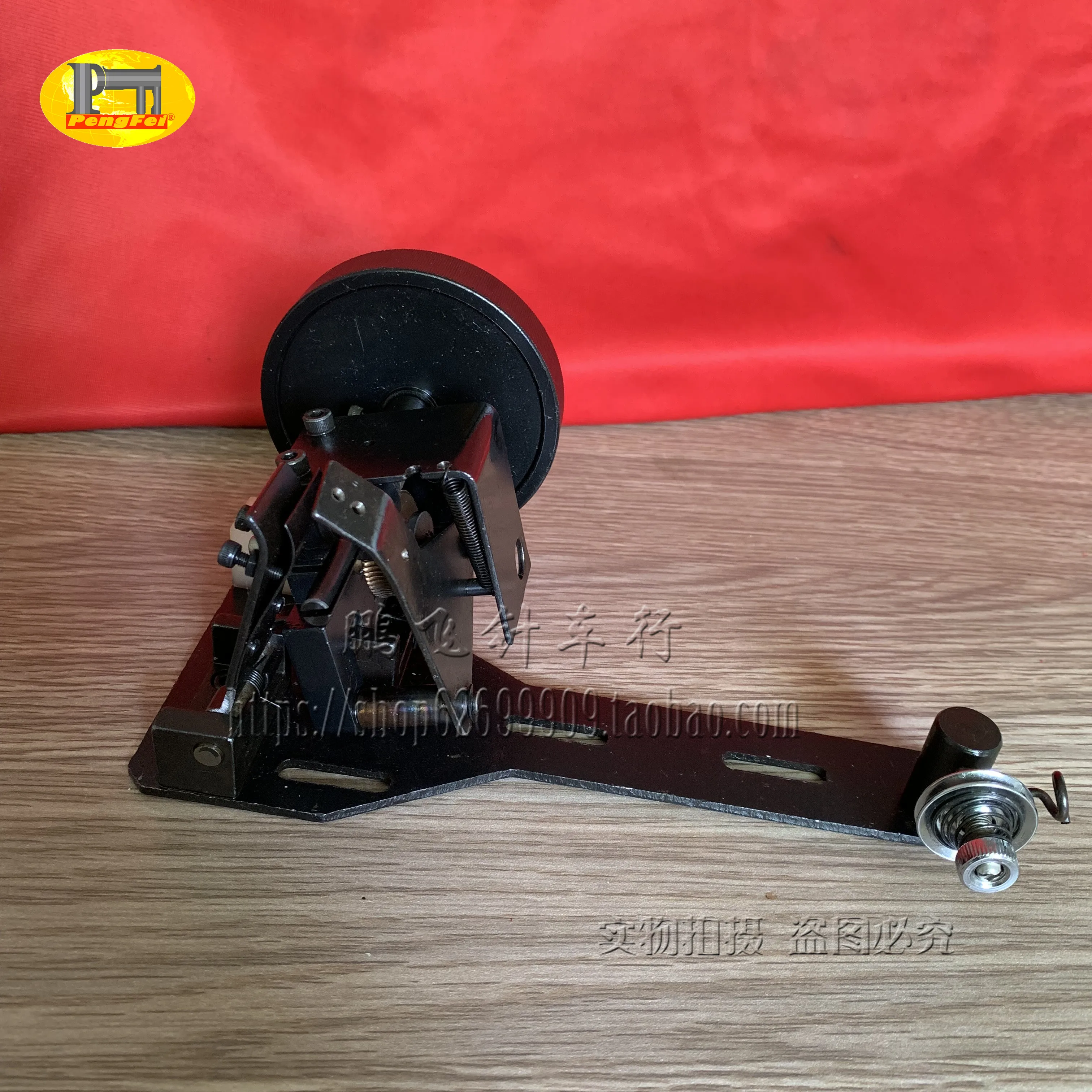 Промышленная швейная машина Durkopp, устройство для намотки ниток с большим колесом, устройство для намотки ниток, машина для обуви, кожаная машина
Промышленная швейная машина Durkopp, устройство для намотки ниток с большим колесом, устройство для намотки ниток, машина для обуви, кожаная машина