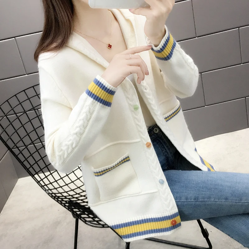 Hooded knit cardigan female 2020 fall and winter clothes new Korean foreign ride Western style fashion sweater coat Spring
Hooded knit cardigan female 2020 fall and winter clothes new Korean foreign ride Western style fashion sweater coat Spring