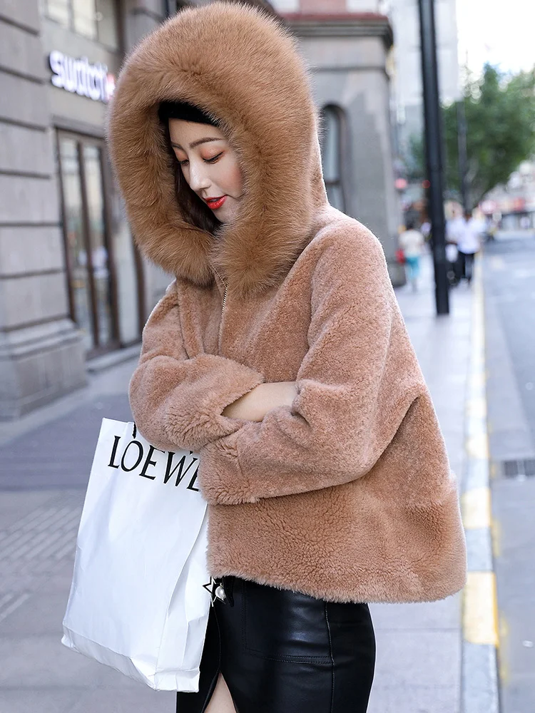 Coat Winter Women Real Fur Coat Female Sheep Shearling 100% Wool Coats Fox Fur Collar Korean Jackets Manteau Femme MY s
Coat Winter Women Real Fur Coat Female Sheep Shearling 100% Wool Coats Fox Fur Collar Korean Jackets Manteau Femme MY s