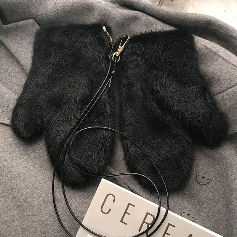 2024 New Luxury Women's Winter Warm Fur Gloves Genuine Mink Fur Mittens Hand Warmer Black Fluffy Mittens S2968
2024 New Luxury Women's Winter Warm Fur Gloves Genuine Mink Fur Mittens Hand Warmer Black Fluffy Mittens S2968