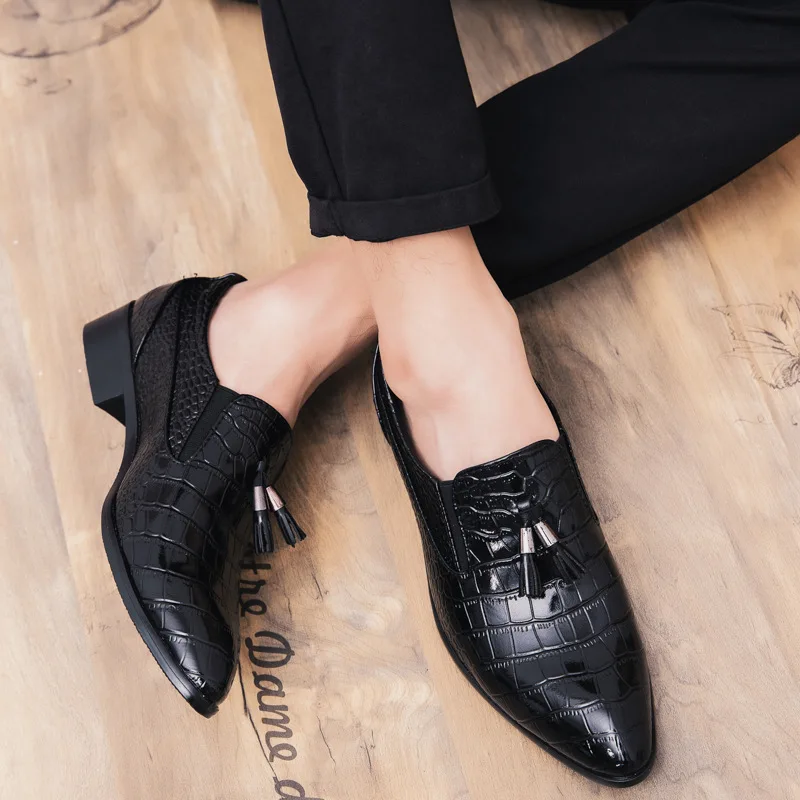 Dress Shoes Man Tassel Loafers Leather Business Suit Shoes Pointed Toe Formal Oxfords Man Wedding Shoe Moccasins For Men 833
Dress Shoes Man Tassel Loafers Leather Business Suit Shoes Pointed Toe Formal Oxfords Man Wedding Shoe Moccasins For Men 833