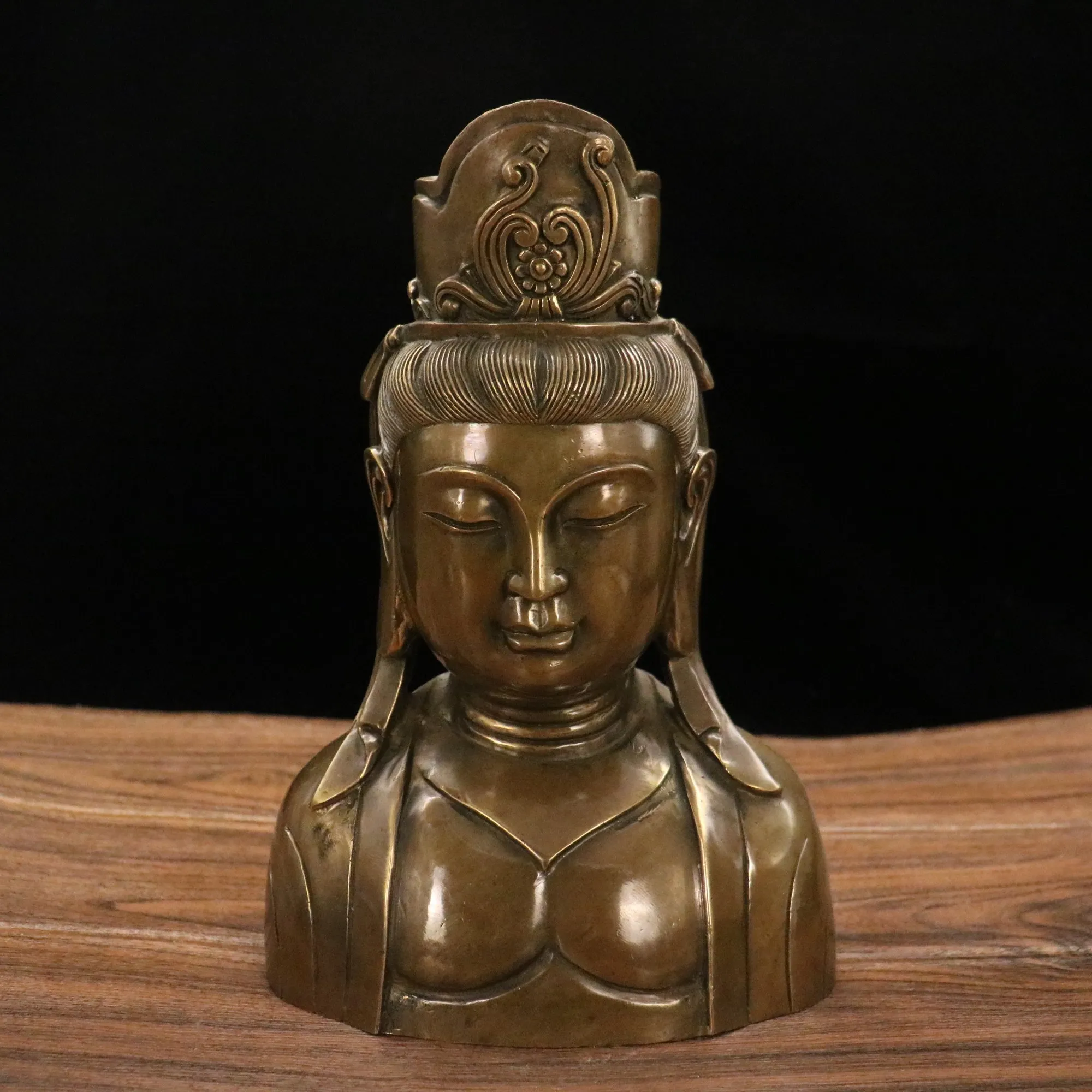 11"Tibetan Temple Collection Old Bronze Guanyin Bodhisattva Bust of Buddha Worship Hall Ornaments Town House Exorcism
11"Tibetan Temple Collection Old Bronze Guanyin Bodhisattva Bust of Buddha Worship Hall Ornaments Town House Exorcism
