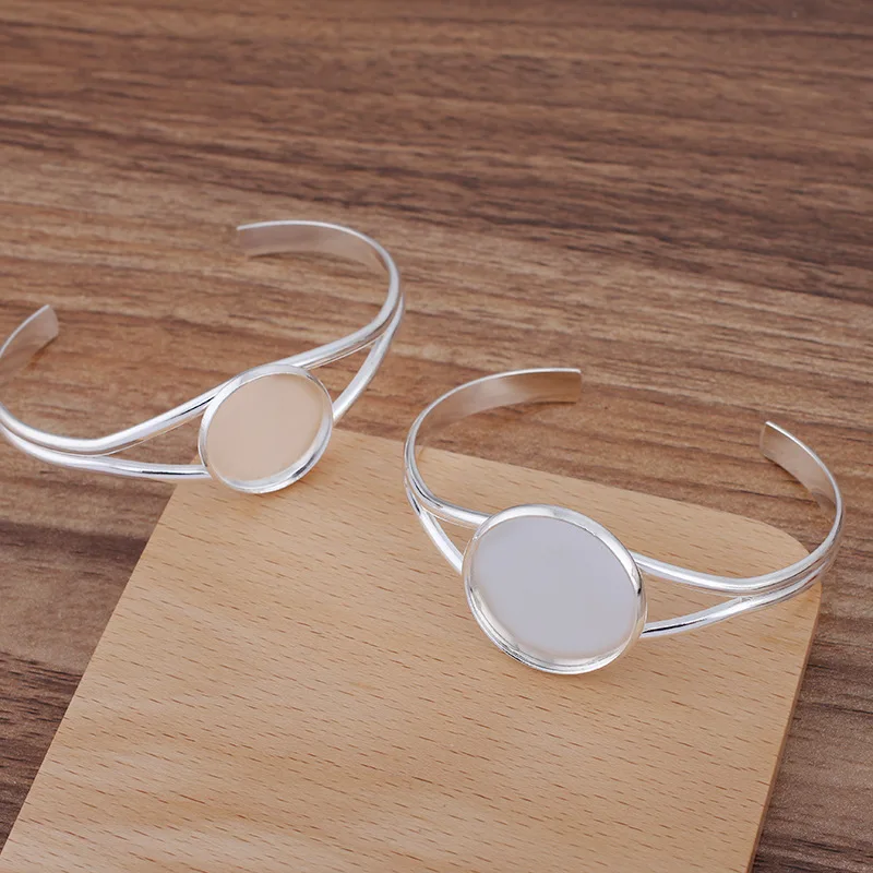 10pcs DIY Color Copper Open Cuff Bangle Bracelet with 20mm 25mm Round Bezel Cameo Cabochon Base Blanks for Women Men Jewelry
10pcs DIY Color Copper Open Cuff Bangle Bracelet with 20mm 25mm Round Bezel Cameo Cabochon Base Blanks for Women Men Jewelry
