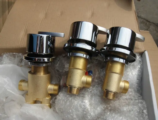 MTTUZK Cold Hot Water Solid Brass Mixing Valve Tap 5 Hole Leaf handle Bathtub Faucet Mixer For Bathroom Faucet 5PCS Set
MTTUZK Cold Hot Water Solid Brass Mixing Valve Tap 5 Hole Leaf handle Bathtub Faucet Mixer For Bathroom Faucet 5PCS Set