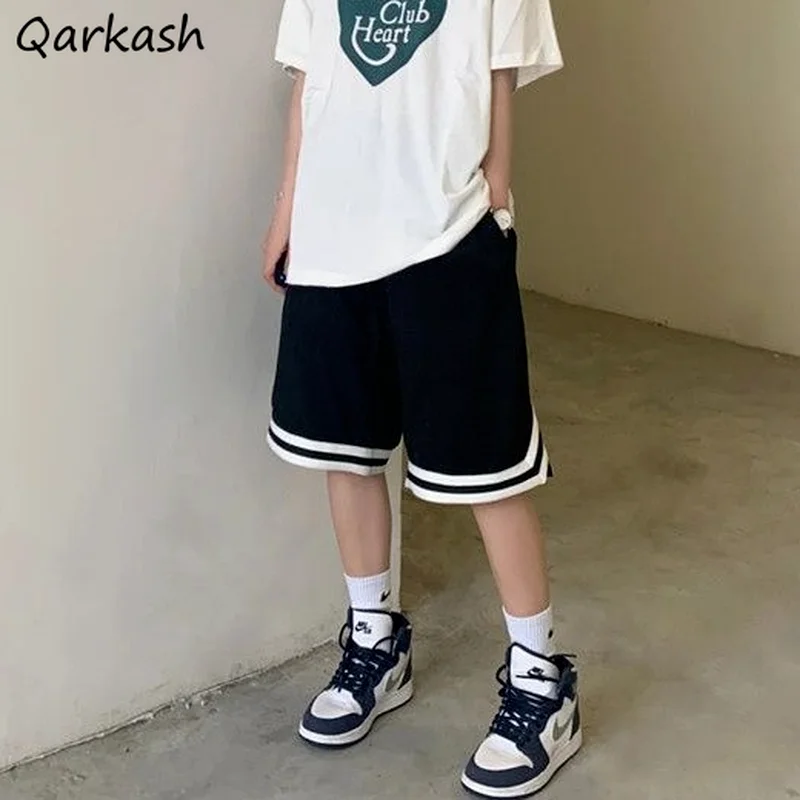 Shorts Women Couple Baggy Drawstring Wide Leg Simple Retro Unisex Summer High Street Harajuku Feminino Chic New Hot Sale Y2k Fit
Shorts Women Couple Baggy Drawstring Wide Leg Simple Retro Unisex Summer High Street Harajuku Feminino Chic New Hot Sale Y2k Fit
