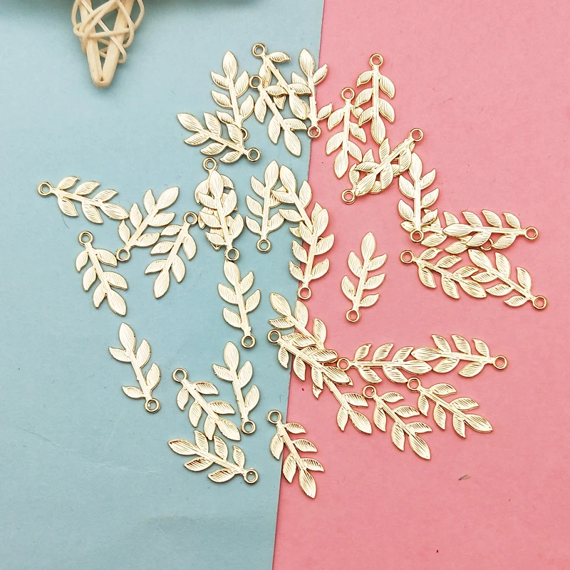 50PCS Alloy Tree Leaves Charms Pendants Bridal Hair Decor Gold Tone Leaf Pendants DIY Earring Necklace Jewelry Accessory YZ669
50PCS Alloy Tree Leaves Charms Pendants Bridal Hair Decor Gold Tone Leaf Pendants DIY Earring Necklace Jewelry Accessory YZ669