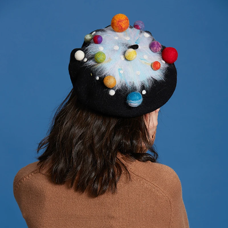 Beret Hat Christmas Gift Planet Sky Winter Artist Hats Handmade Wool Felt Creative Pattern Cosplay Fashion Party
Beret Hat Christmas Gift Planet Sky Winter Artist Hats Handmade Wool Felt Creative Pattern Cosplay Fashion Party
