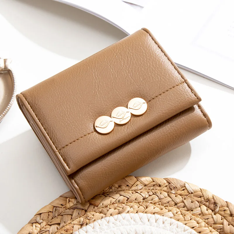 Women Small Wallet Brand Card Holder Designer Leaf Hasp PU Leather Short Purse Three Fold with Coin Bag
Women Small Wallet Brand Card Holder Designer Leaf Hasp PU Leather Short Purse Three Fold with Coin Bag