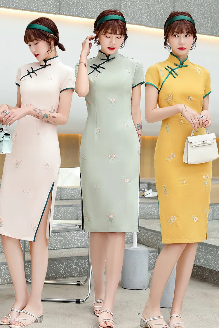 Women's Qipao Traditional Chinese Cheongsam Summer Comfortable Linen Evening Dress
Women's Qipao Traditional Chinese Cheongsam Summer Comfortable Linen Evening Dress