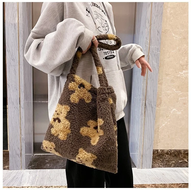 Women Lamb Like Fabric Shoulder Tote Bag Canvas Fluffy Fur Bear Handbags Large Capacity Soft Shopping Bags Girls Cute School Bag
Women Lamb Like Fabric Shoulder Tote Bag Canvas Fluffy Fur Bear Handbags Large Capacity Soft Shopping Bags Girls Cute School Bag