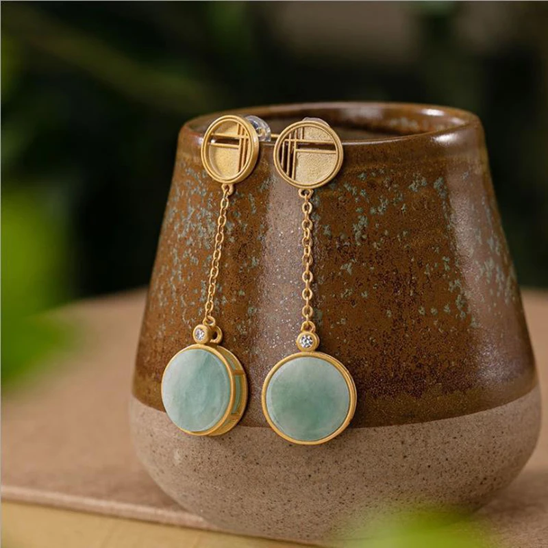 Natural Hetian jasper round tassel Earrings Chinese style retro small exquisite craftsmanship charm women's brand silver jewelry
Natural Hetian jasper round tassel Earrings Chinese style retro small exquisite craftsmanship charm women's brand silver jewelry