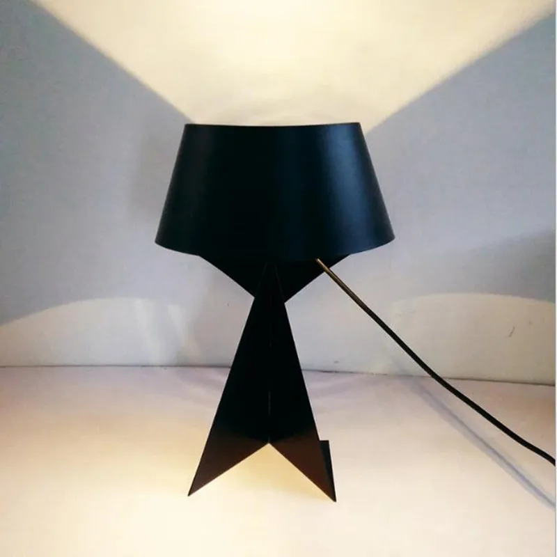 Nordic Art Cartoon Origami Desktop Decorative Light Personality Creative Multiple Colors Bedroom Living Room Hotel Table Lamp
Nordic Art Cartoon Origami Desktop Decorative Light Personality Creative Multiple Colors Bedroom Living Room Hotel Table Lamp