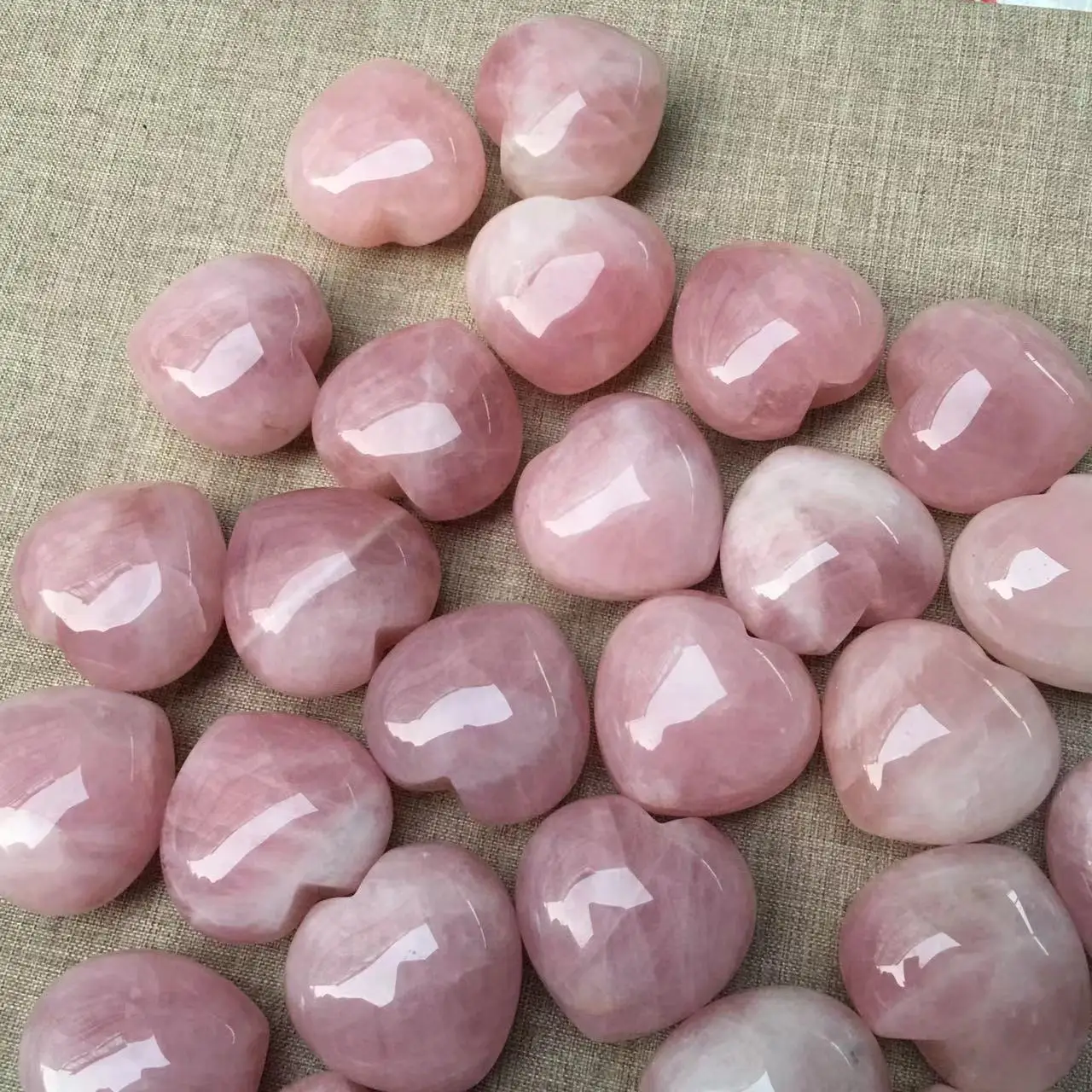Розовый кварц, сердце, натуральные камни, кристалл, лечебные драгоценные камни, украшение рейки
Розовый кварц, сердце, натуральные камни, кристалл, лечебные драгоценные камни, украшение рейки