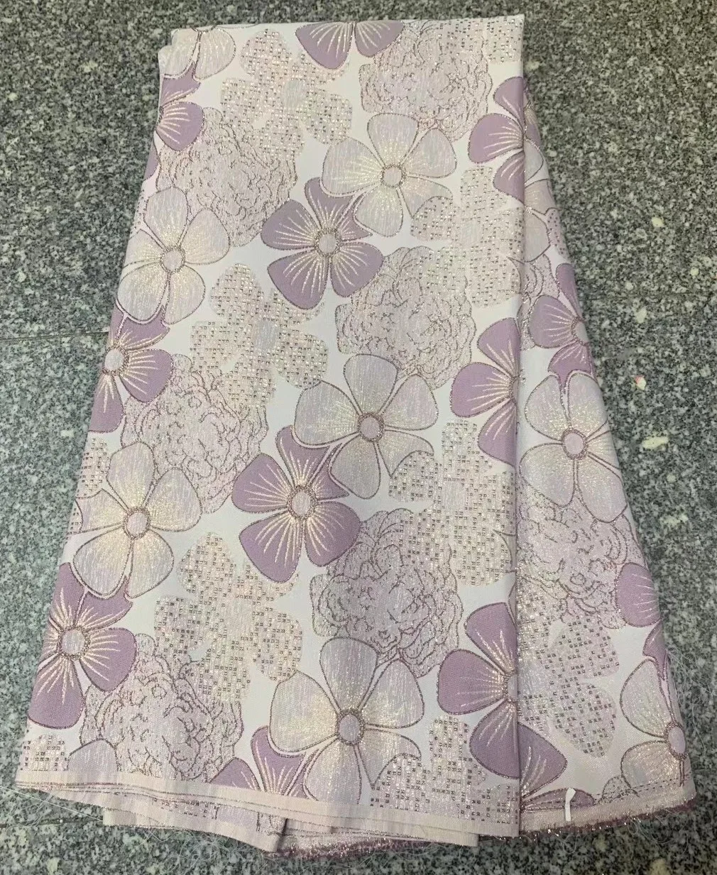 2021 Latest Brocade Jacquard Lace Fabric French Lace Fabric High Quality African Nigerian Lace Fabric For Party Dress KJK21131
2021 Latest Brocade Jacquard Lace Fabric French Lace Fabric High Quality African Nigerian Lace Fabric For Party Dress KJK21131
