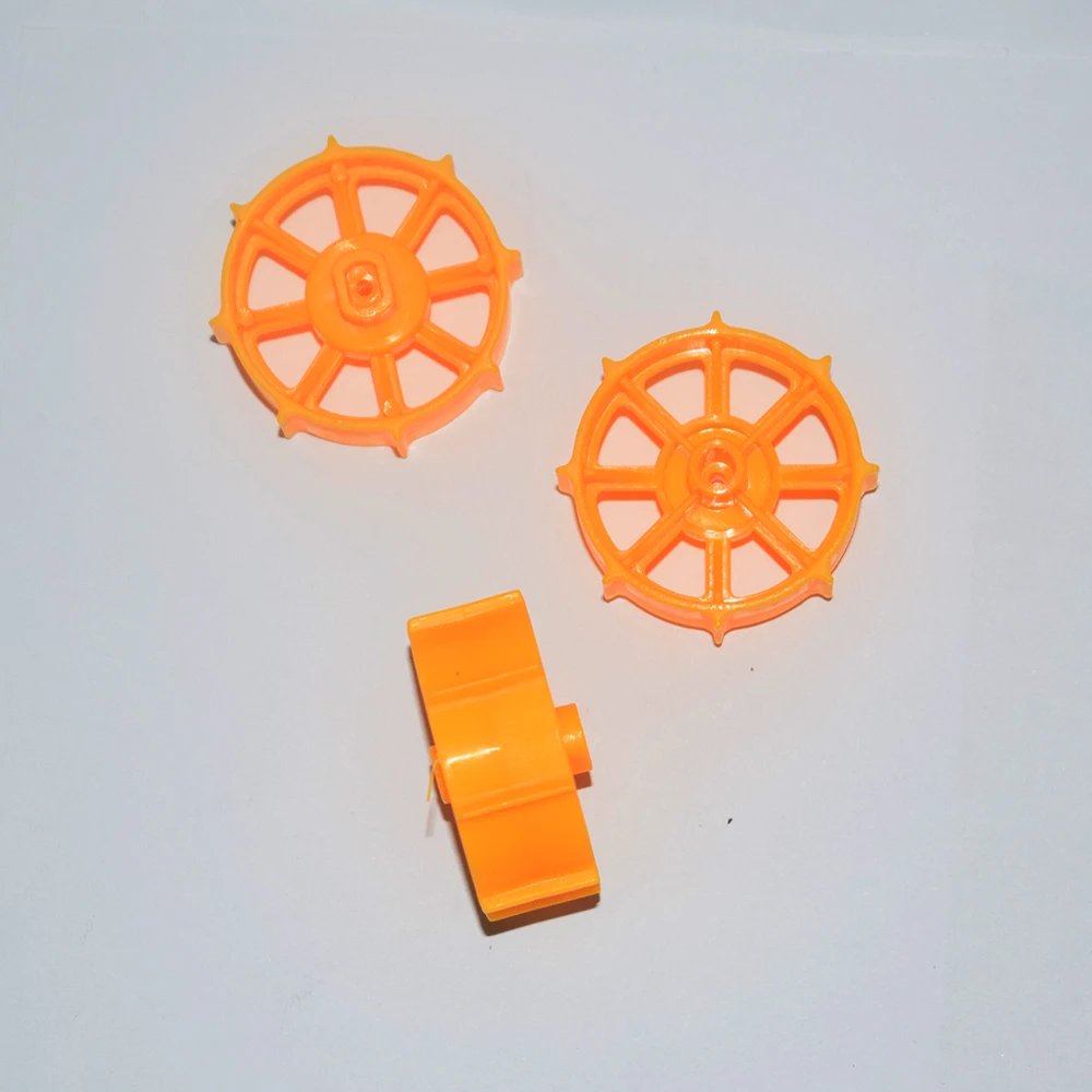 10pcs 2x38mm plastic tank wheel dron rc car plane robot kids toys for boys diy baby accessories montessori juguetes nero
10pcs 2x38mm plastic tank wheel dron rc car plane robot kids toys for boys diy baby accessories montessori juguetes nero
