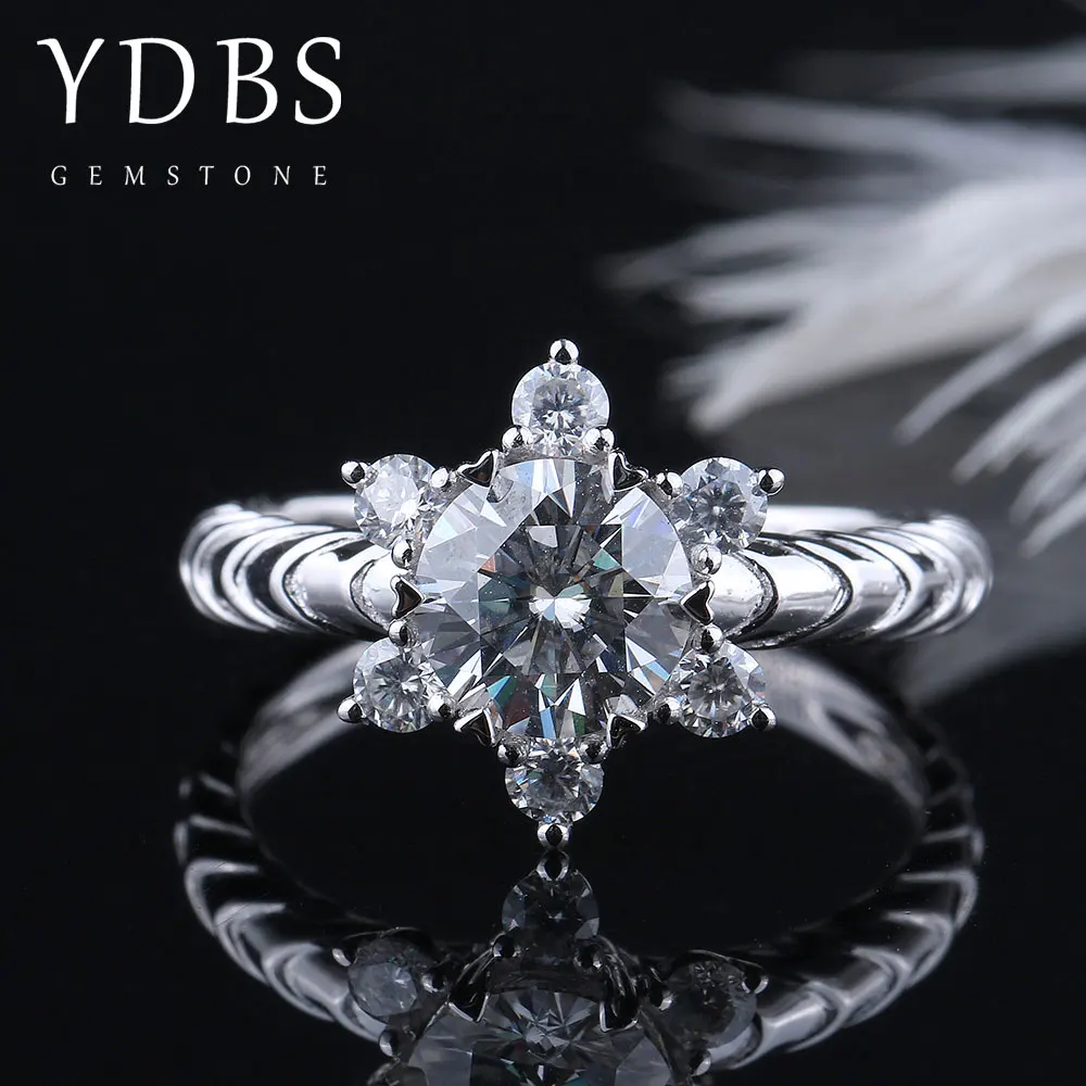 YDBS 14K White Gold Center 1ct 6.5mm D Color Moissanite Vintage Engagement Ring for Women Fine Jewelry
YDBS 14K White Gold Center 1ct 6.5mm D Color Moissanite Vintage Engagement Ring for Women Fine Jewelry