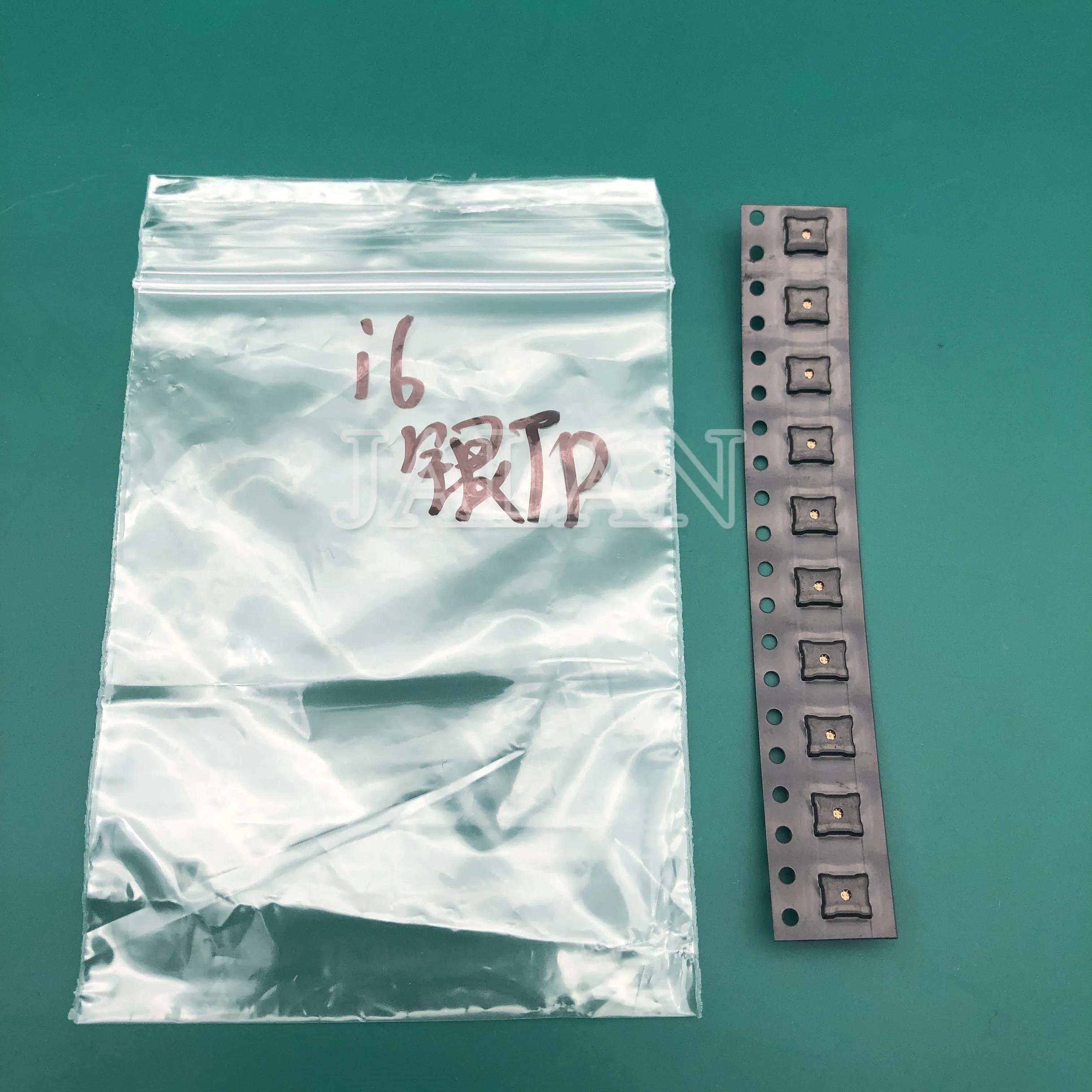 100pcs IC Touch IC 8/8P USB1612A1(U6300) IC and 50pcs 1614A1 ic for IP12 Screen Controller Driver IC Replacement For Repair
100pcs IC Touch IC 8/8P USB1612A1(U6300) IC and 50pcs 1614A1 ic for IP12 Screen Controller Driver IC Replacement For Repair