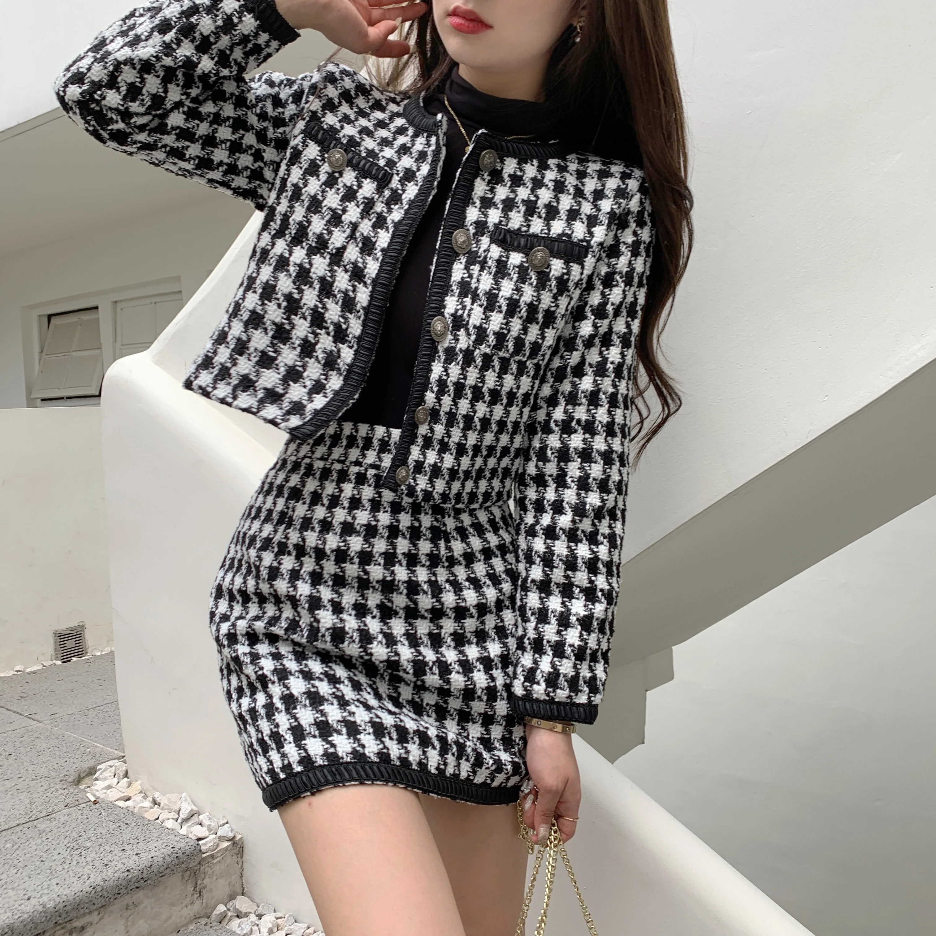 Houndstooth Woolen Blazer Retro Houndstooth Custom Made 2-Pieces Suit Jacket Female Temperament Korean Thick Woolen Cloth
Houndstooth Woolen Blazer Retro Houndstooth Custom Made 2-Pieces Suit Jacket Female Temperament Korean Thick Woolen Cloth