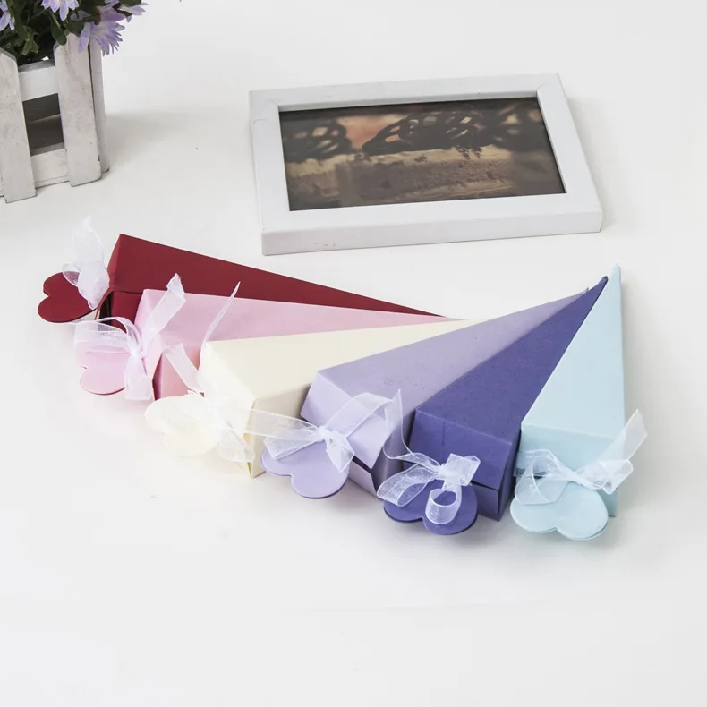 100pcs/lot Kraft Paper Candy Box Birthday Party Wedding Decoration Box Handmade DIY Favor Box
100pcs/lot Kraft Paper Candy Box Birthday Party Wedding Decoration Box Handmade DIY Favor Box