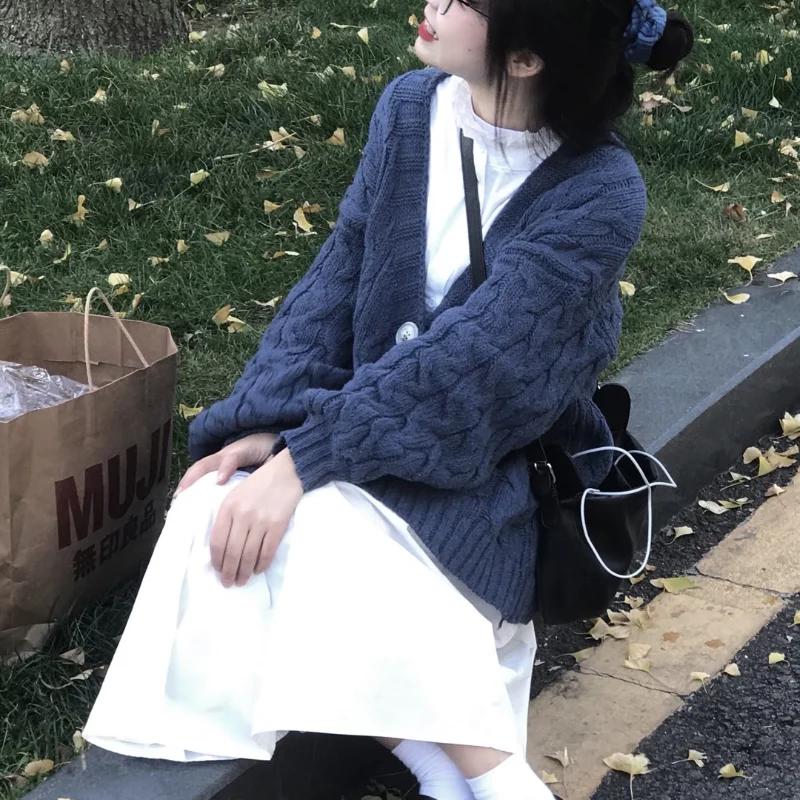 Winter Kawaii Knitting Sweater Coat Women 2021 Autumn Solid Casual Outing Sweet Sweater Cardigan Female Button Designer Cardigan
Winter Kawaii Knitting Sweater Coat Women 2021 Autumn Solid Casual Outing Sweet Sweater Cardigan Female Button Designer Cardigan