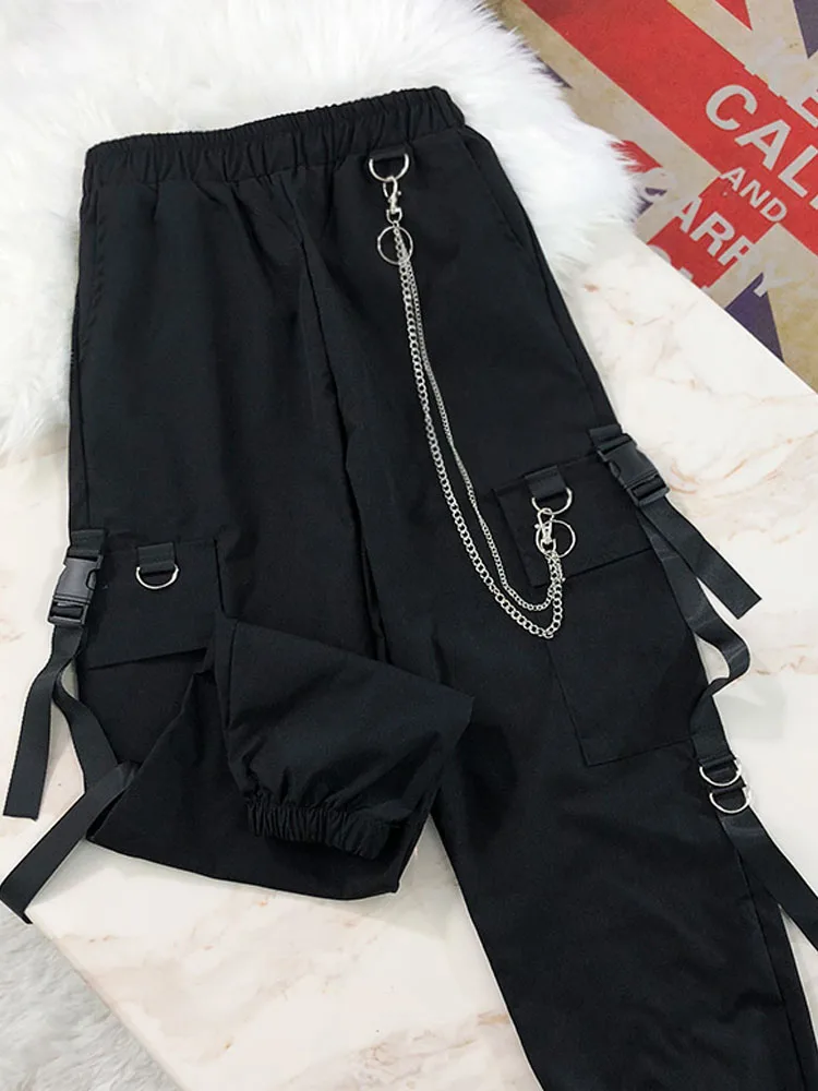 S-3XL Hip Hop Cargo Pants Women Harajuku Pockets Female Jogger Trousers 2022 Spring Punk Style Elastics Waist Ribbon Loose Pants
S-3XL Hip Hop Cargo Pants Women Harajuku Pockets Female Jogger Trousers 2022 Spring Punk Style Elastics Waist Ribbon Loose Pants