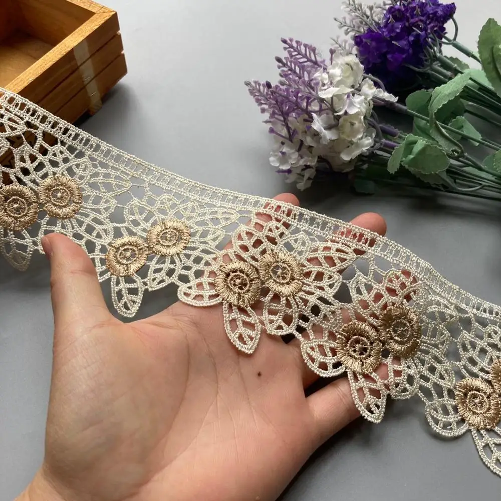 3 Yards 7cm Embroidery Gold Flower Lace Ribbon Trims for Sofa Curtain Trimmings Dress Costumes Applique Beige High Quality New
3 Yards 7cm Embroidery Gold Flower Lace Ribbon Trims for Sofa Curtain Trimmings Dress Costumes Applique Beige High Quality New