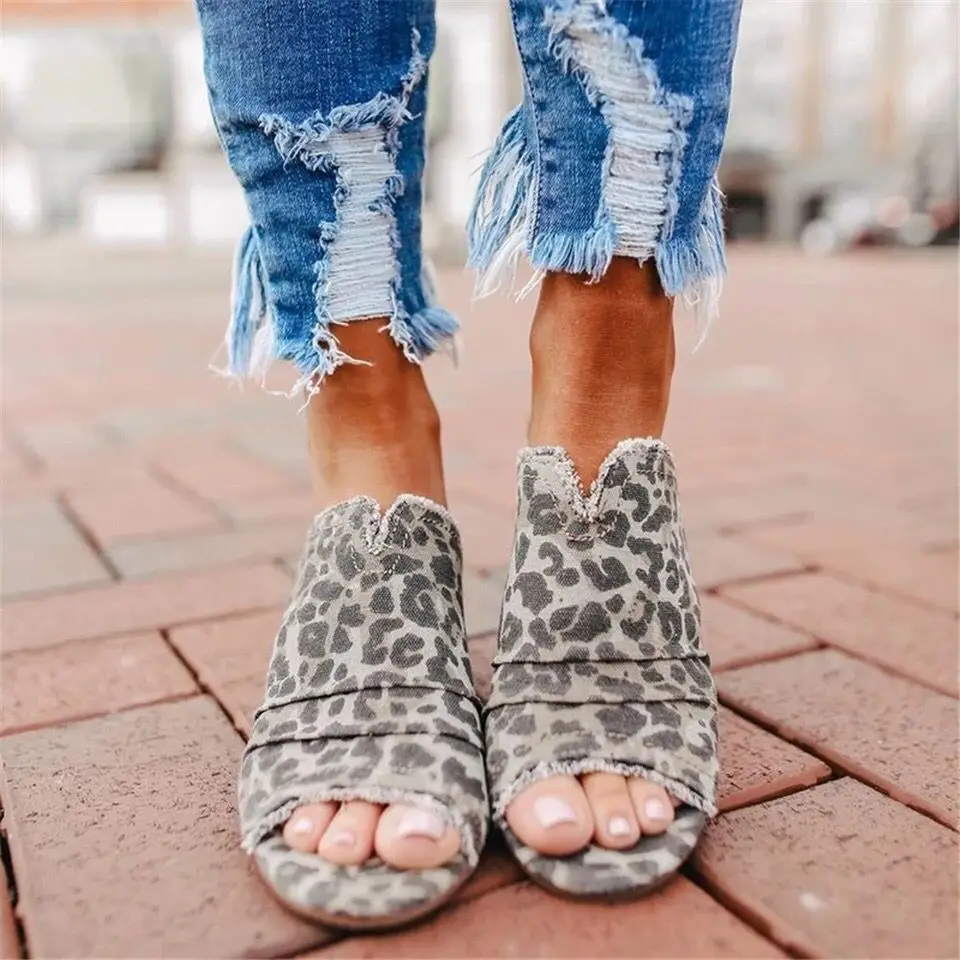 Women summer sandals sexy high heels shoes woman vintage open toe slippers slides gladiator sandalias Oversized fish mouth sanda
Women summer sandals sexy high heels shoes woman vintage open toe slippers slides gladiator sandalias Oversized fish mouth sanda