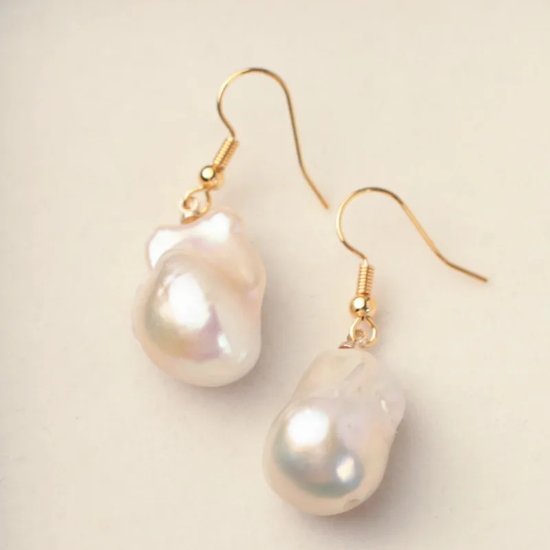 15-25 mm freshwater natural white big baroque genuine pearl gold plated sterling silver women simple design drop earring
15-25 mm freshwater natural white big baroque genuine pearl gold plated sterling silver women simple design drop earring
