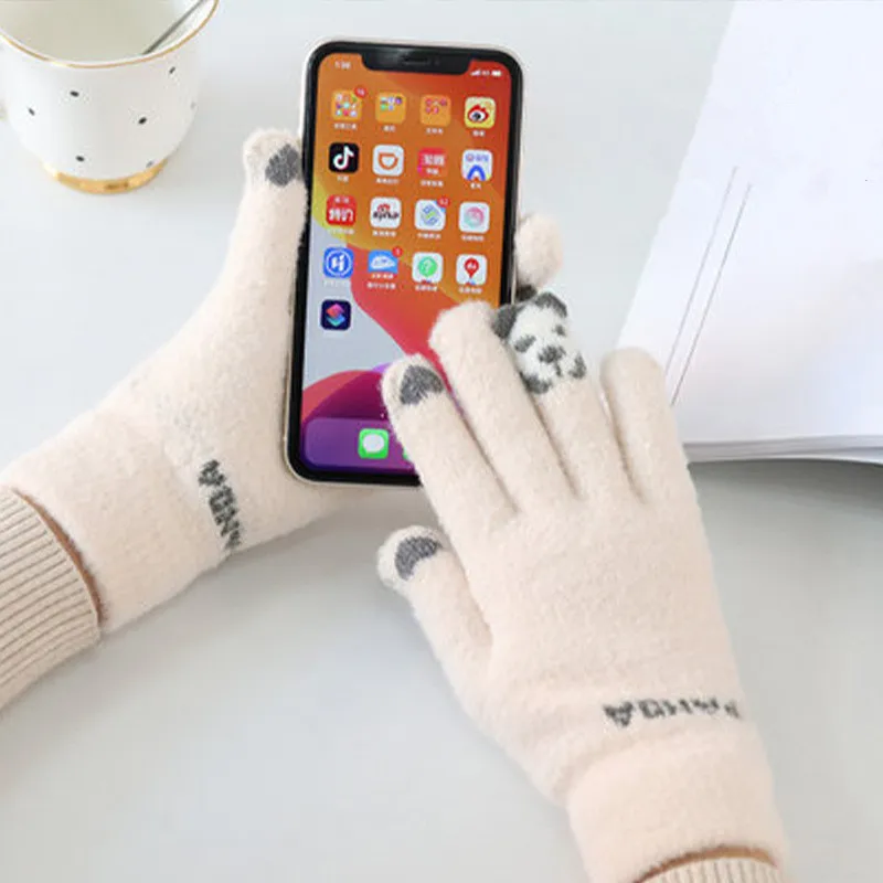 Fashion Woman Winter Warmer Cute Panda Plush Velvet Touch Screen Gloves Girls Outdoor Skiing Riding Mittens Christmas Gift
Fashion Woman Winter Warmer Cute Panda Plush Velvet Touch Screen Gloves Girls Outdoor Skiing Riding Mittens Christmas Gift