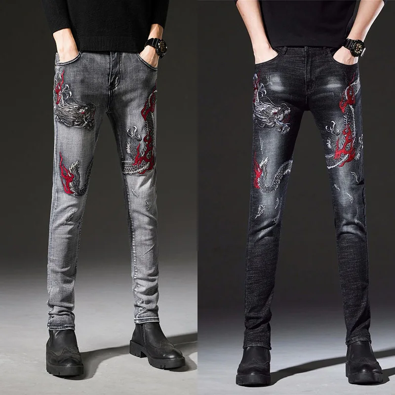 Men’s high quality embroidery slimming jeans 3D Chinese dragon gray jeans stretch denim pants mens classic black casual jeans.
Men’s high quality embroidery slimming jeans 3D Chinese dragon gray jeans stretch denim pants mens classic black casual jeans.