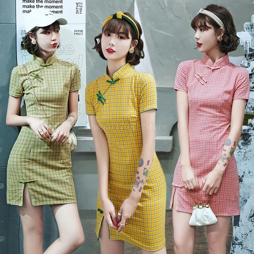 Chinese Style Clothes Cheongsam Short Split Slim Plaid Qipao fashion leisure Dress Traditional Chinese Wedding Dresses for Women
Chinese Style Clothes Cheongsam Short Split Slim Plaid Qipao fashion leisure Dress Traditional Chinese Wedding Dresses for Women