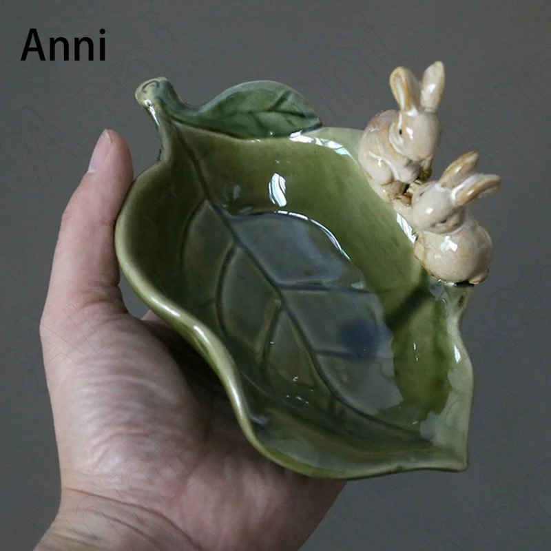 Creative Rabbit Ceramic Soap Holder European Pastoral Animal Decorative Leaves Soap Dish Holder Bathroom Decoration Accessories
Creative Rabbit Ceramic Soap Holder European Pastoral Animal Decorative Leaves Soap Dish Holder Bathroom Decoration Accessories