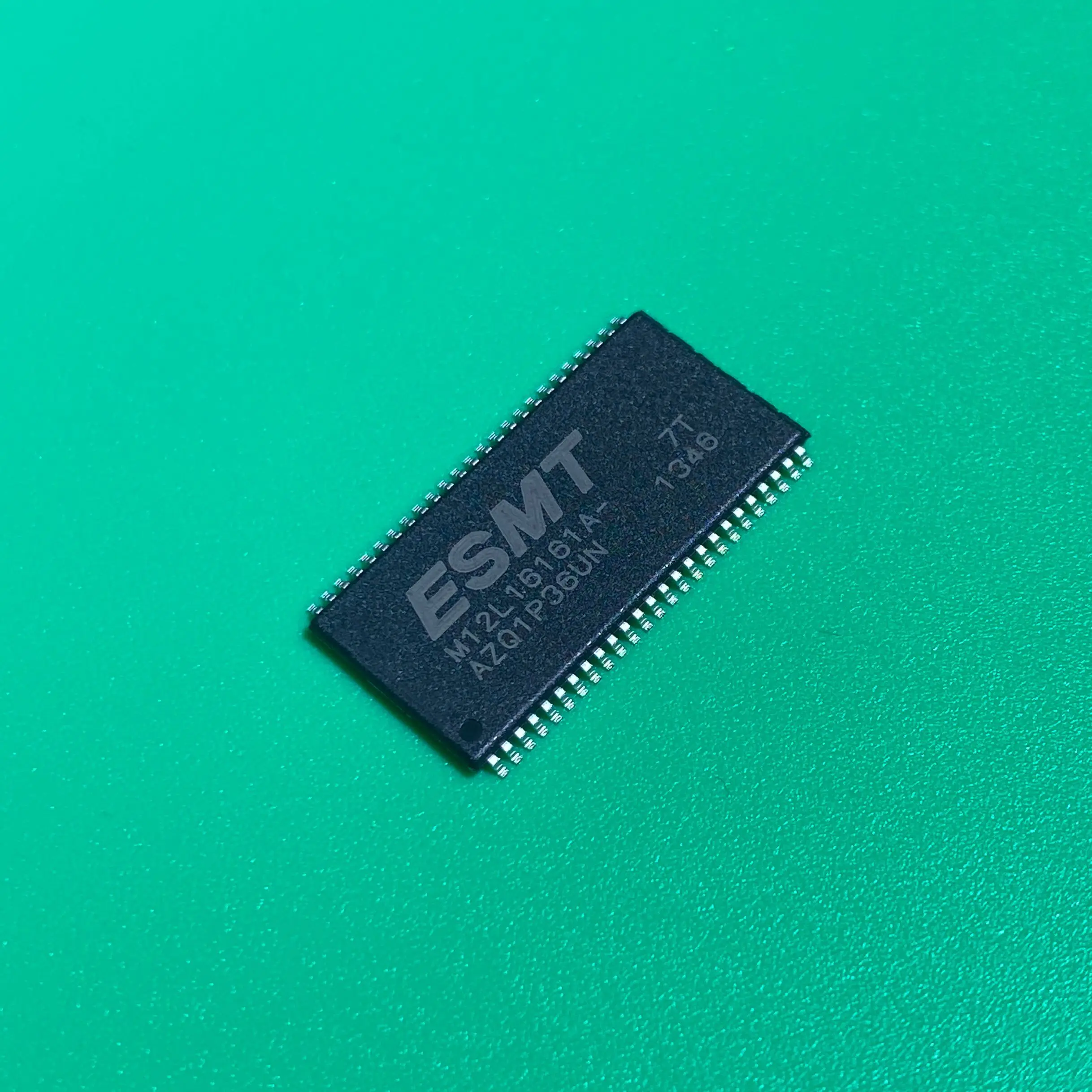 10 шт./лот M12L16161A-7T G TSOP50 M12L16161A-7T 512K x 16Bit x 2 банки синхронное динамическое ОЗУ M12L16161A-7TG M12L16161 A-7T M12 L16161A
10 шт./лот M12L16161A-7T G TSOP50 M12L16161A-7T 512K x 16Bit x 2 банки синхронное динамическое ОЗУ M12L16161A-7TG M12L16161 A-7T M12 L16161A