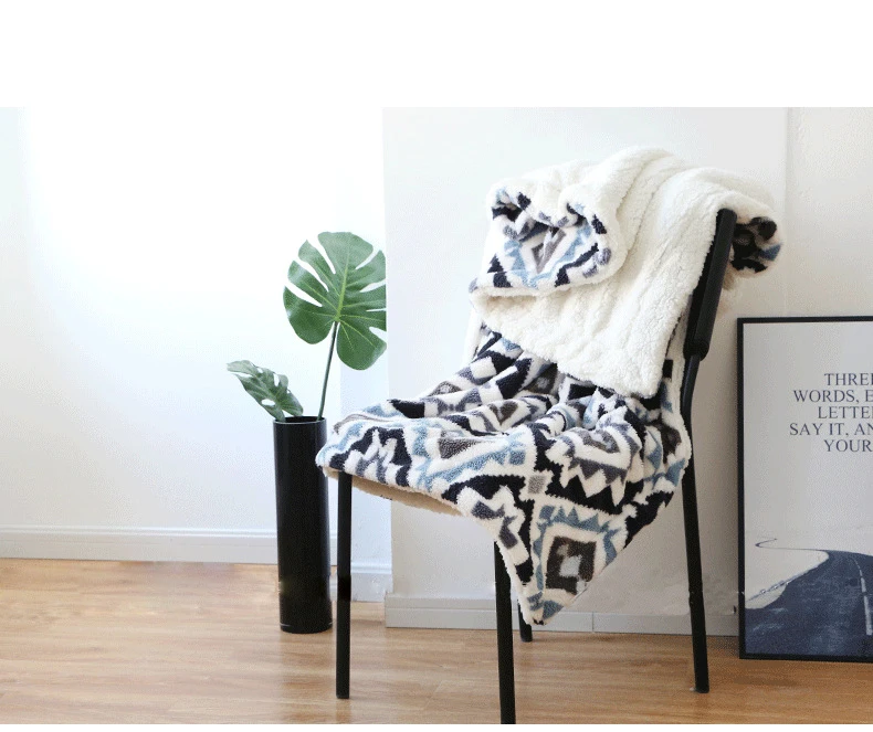 1PC Thicken Winter Fleece Blanket Plush Bedspread Faux Cashmere Solid Throw Blanket Warm Blankets For Beds Dropshipping
1PC Thicken Winter Fleece Blanket Plush Bedspread Faux Cashmere Solid Throw Blanket Warm Blankets For Beds Dropshipping