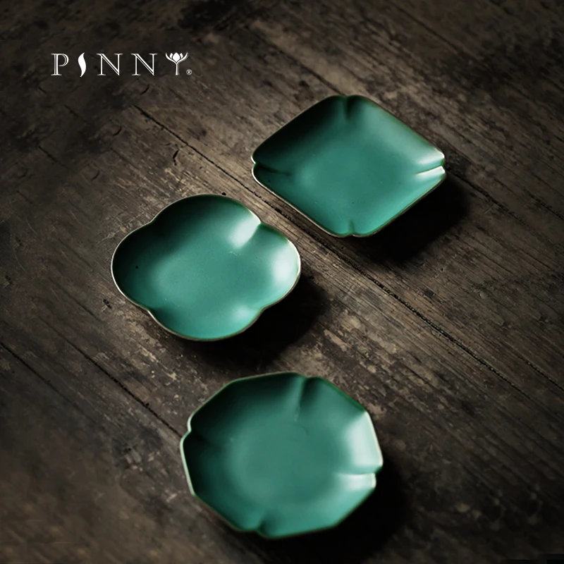 PINNY Retro Dark Green Glaze Tea Cup Saucers Ceramic Heat Resistant Mat Japanese Style Kung Fu Tea Accessories
PINNY Retro Dark Green Glaze Tea Cup Saucers Ceramic Heat Resistant Mat Japanese Style Kung Fu Tea Accessories