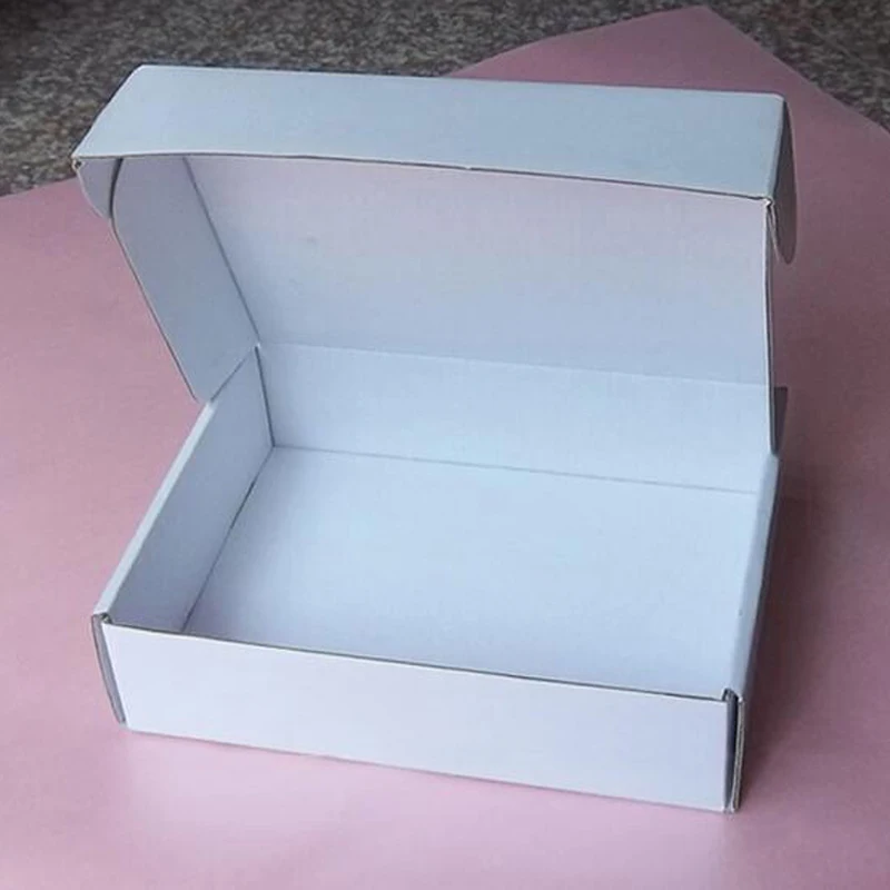 20 Pieces Size 8.27x5.51x1.57 inch 210x140x40mm Paper packaging Corrugated paper Packaging Hard White Paper Gift Box White box
20 Pieces Size 8.27x5.51x1.57 inch 210x140x40mm Paper packaging Corrugated paper Packaging Hard White Paper Gift Box White box