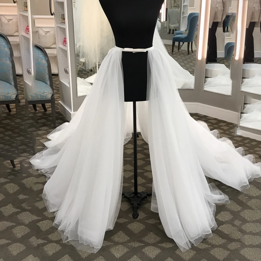 Detachable Skirt for Wedding Dress Organza/Tulle Chapel Train Front Slit Removable Train for Bridal
Detachable Skirt for Wedding Dress Organza/Tulle Chapel Train Front Slit Removable Train for Bridal