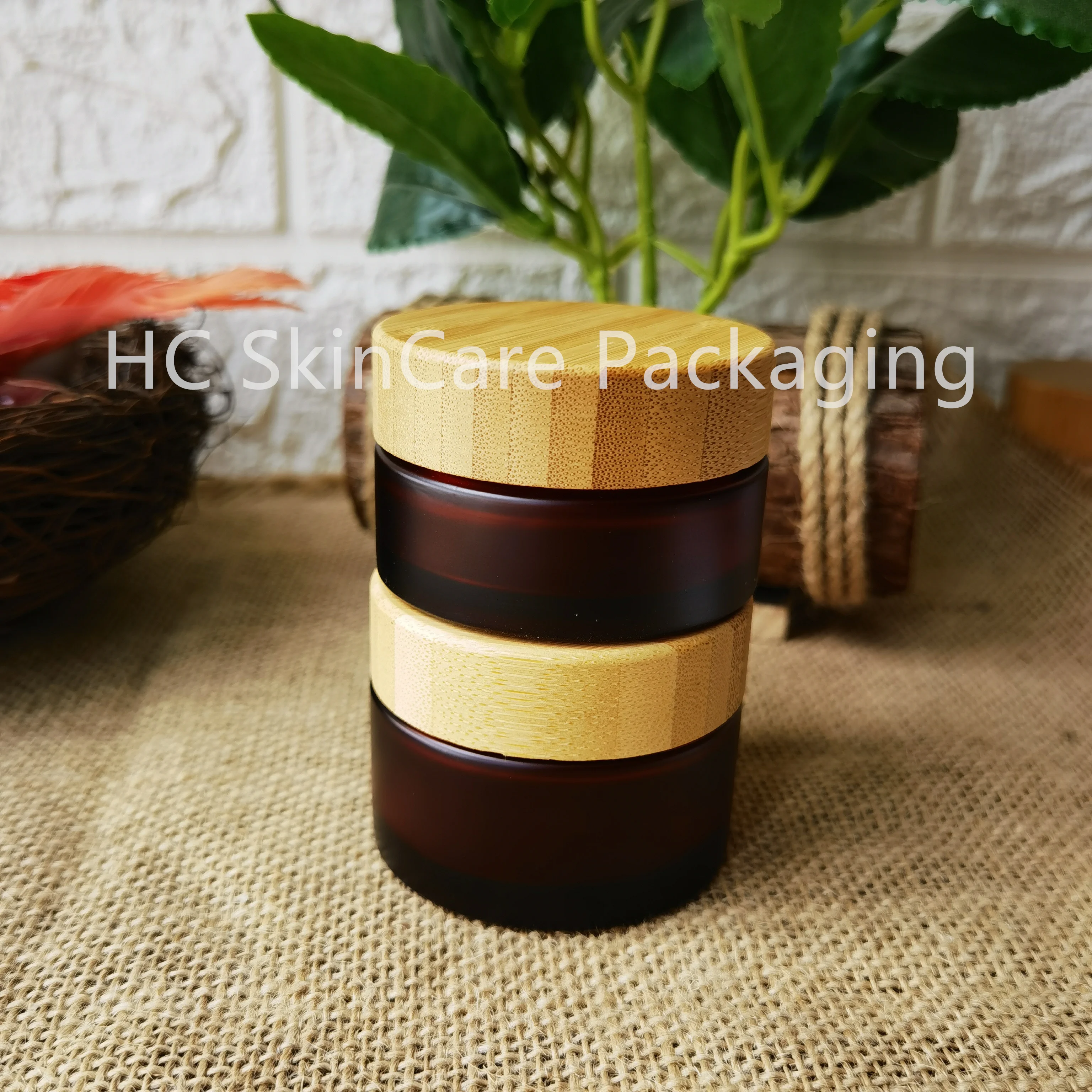 Wholesale Skin Care Amber Lip Gloss Face Cream Jar With Bamboo Lid For Cosmetics Eye Cream Body Cream Glass Containers Packaging
Wholesale Skin Care Amber Lip Gloss Face Cream Jar With Bamboo Lid For Cosmetics Eye Cream Body Cream Glass Containers Packaging