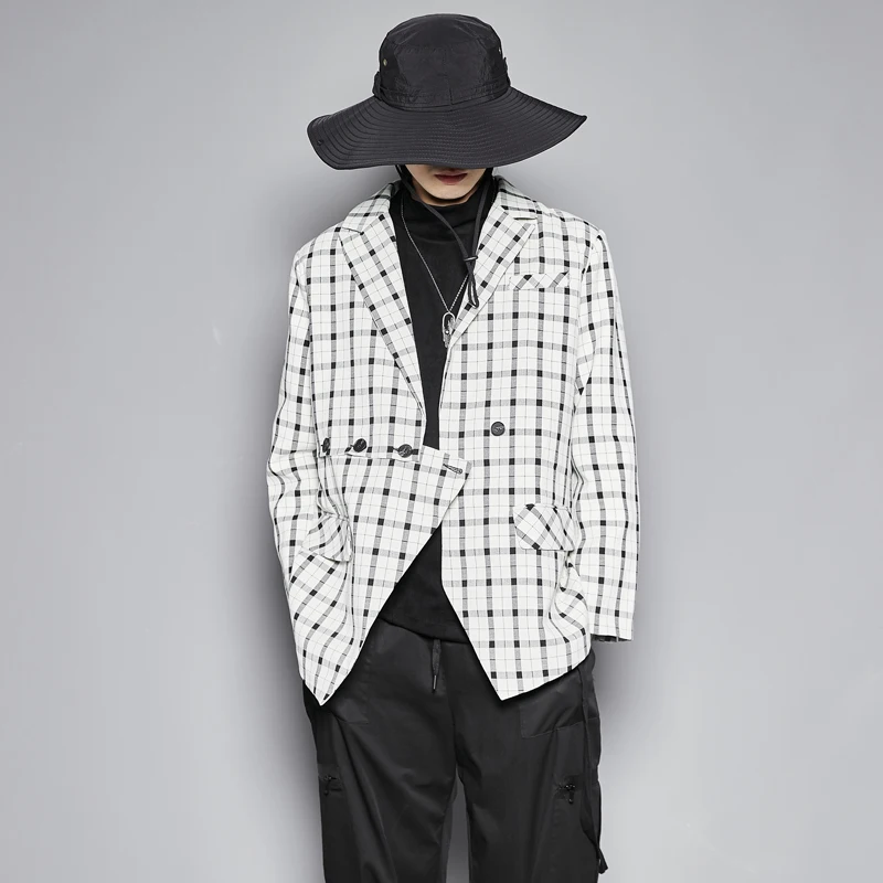 2020 Autumn winter black and white checked high Street suit jacket loose men's and women's neutral
2020 Autumn winter black and white checked high Street suit jacket loose men's and women's neutral