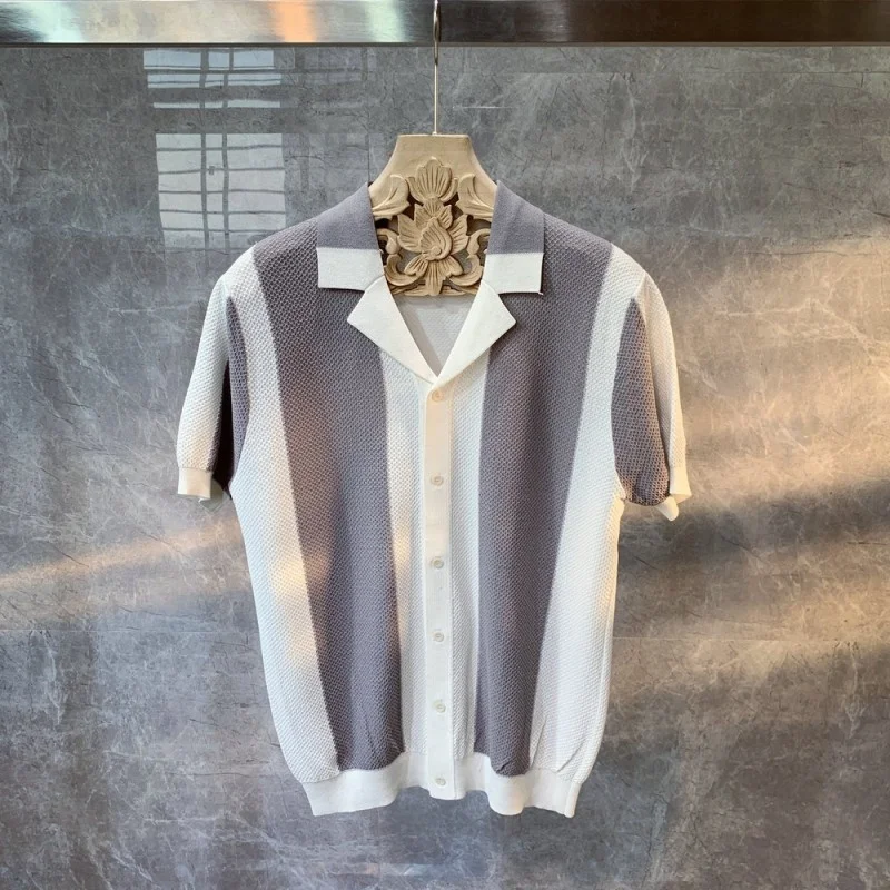 Knitting Summer Mens Short Sleeve T-Shirt Striped Single Breasted Casual Turn-Down Collar Tops Fashion Loose Fit Men Clothing
Knitting Summer Mens Short Sleeve T-Shirt Striped Single Breasted Casual Turn-Down Collar Tops Fashion Loose Fit Men Clothing