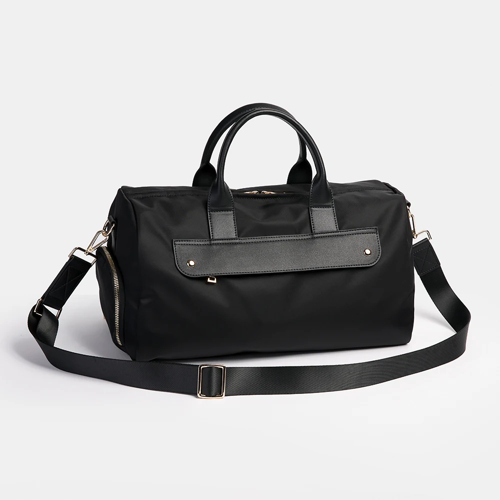 Large-capacity messenger travel bag Korean version of the wild nylon shoulder bag leisure sports fitness bag women
Large-capacity messenger travel bag Korean version of the wild nylon shoulder bag leisure sports fitness bag women