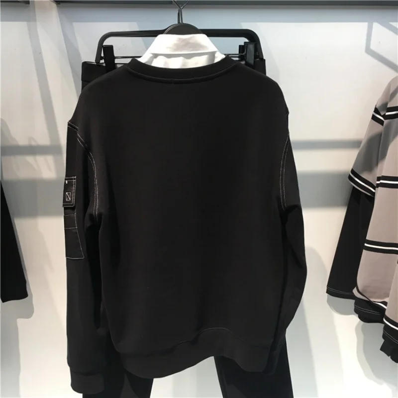 Harajuku Winter Casual Sweatshirt Men Loose Long Sleeve O-Neck Pullover Tops High Street Solid Black Hip Hop Outerwear Male
Harajuku Winter Casual Sweatshirt Men Loose Long Sleeve O-Neck Pullover Tops High Street Solid Black Hip Hop Outerwear Male