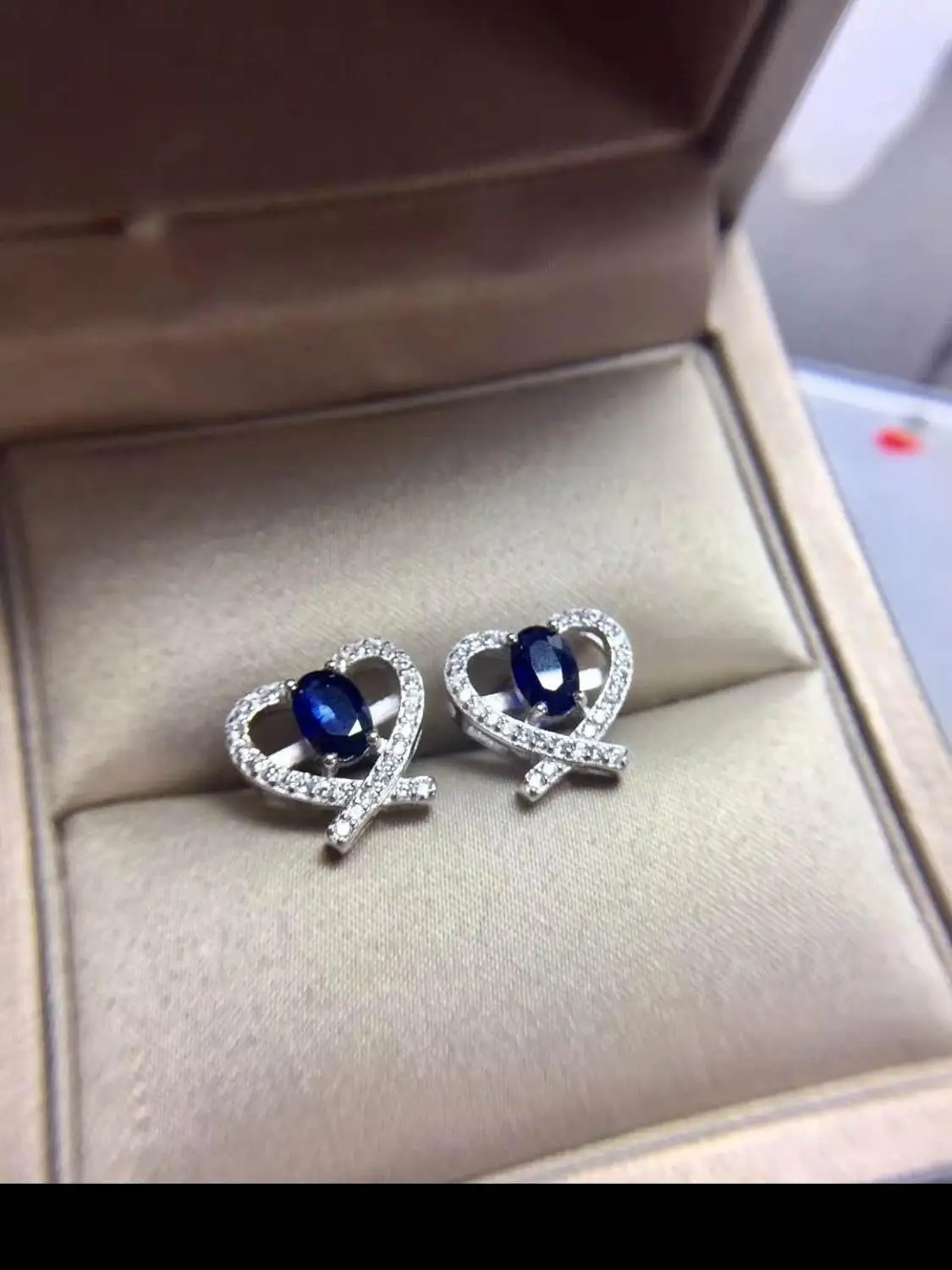Natural And Real Blue Sapphire925 Sterling Silver Gemstone Earrings for Women Fine Jewelry Wedding Engagement Valentine's Gift
Natural And Real Blue Sapphire925 Sterling Silver Gemstone Earrings for Women Fine Jewelry Wedding Engagement Valentine's Gift