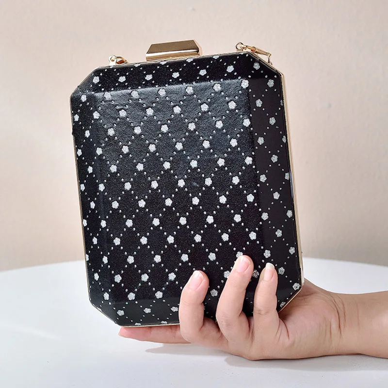 Women's Elegant Diamond Lattice Party Clutches Fashion Box Purses and Handbags Designer Black Wedding Mini Evening Bag B411
Women's Elegant Diamond Lattice Party Clutches Fashion Box Purses and Handbags Designer Black Wedding Mini Evening Bag B411