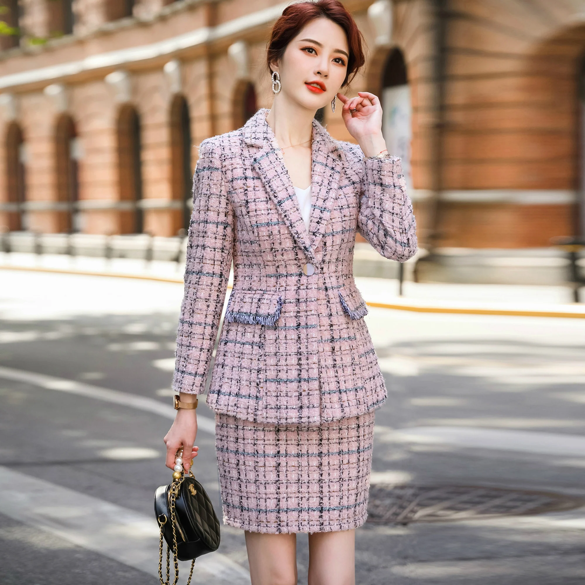 Suit Women 2020 Autumn Winter Single Button Slim Plaid Blazer Coat Office Lady Fashion Casual Business Skirt Suits
Suit Women 2020 Autumn Winter Single Button Slim Plaid Blazer Coat Office Lady Fashion Casual Business Skirt Suits